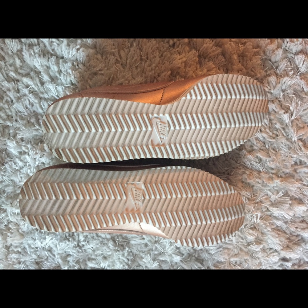 Nike Cortez ROSE GOLD - Picture 3 of 5