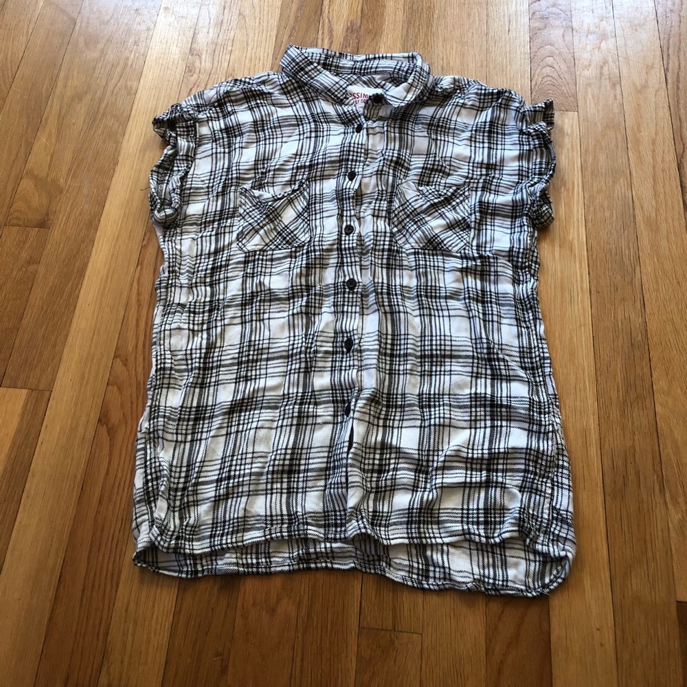 Short sleeve flannel shirt