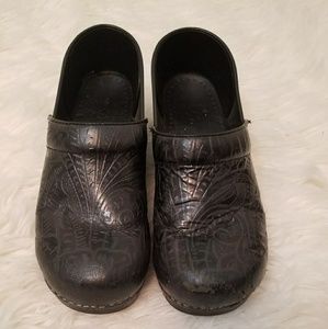 Dansko Leather Slip-On Clogs size 10