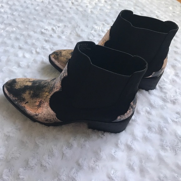 Last pair✨New| WESTERN BLACK GOLD FOIL BOOTS - Picture 4 of 8