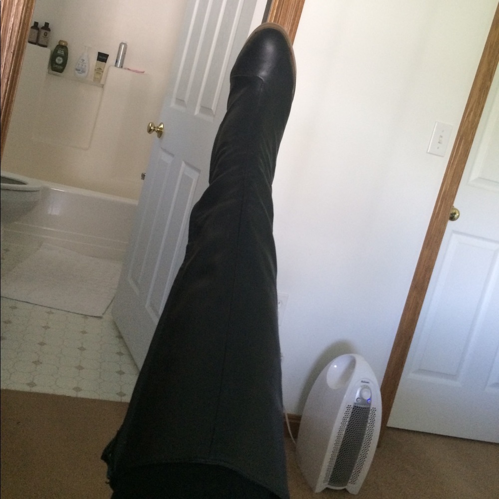 LN Black Faux Leather 3” Block Heel Boots - Picture 2 of 6