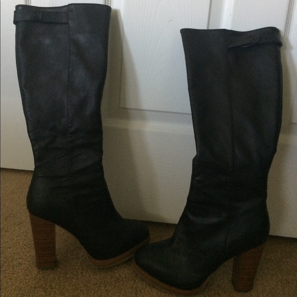 LN Black Faux Leather 3” Block Heel Boots - Picture 5 of 6