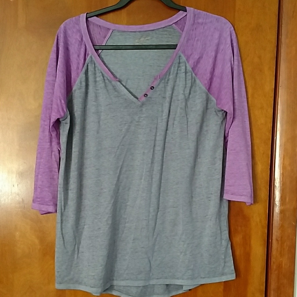 Baseball style top