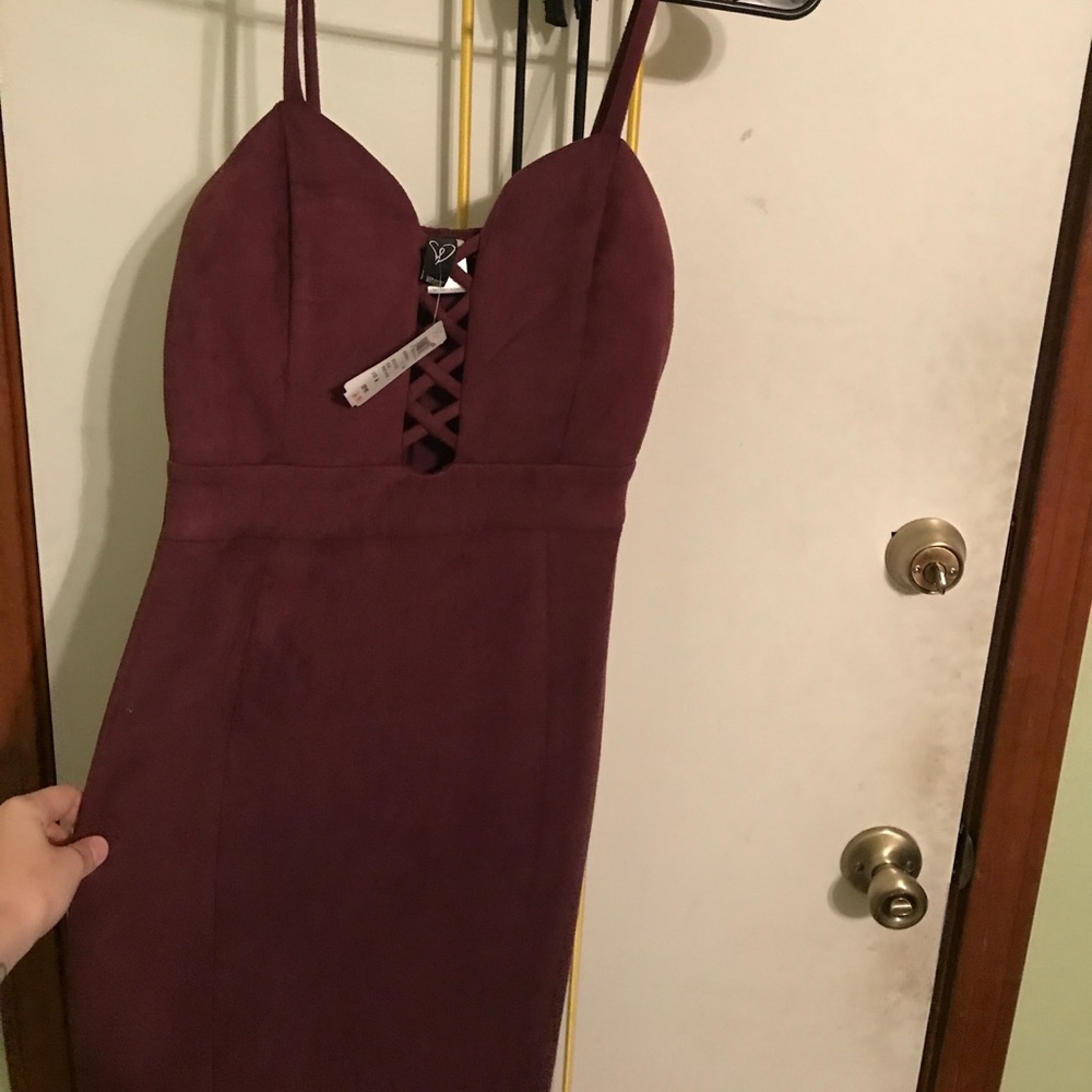 Dress - Picture 3 of 3