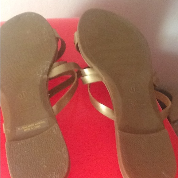 sandals - Picture 2 of 2