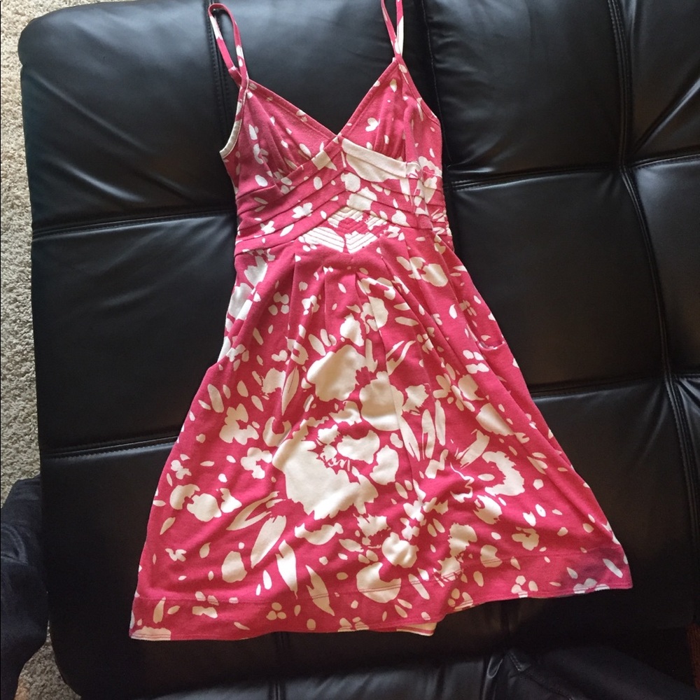 Spaghetti-strap Summer Dress with pockets!