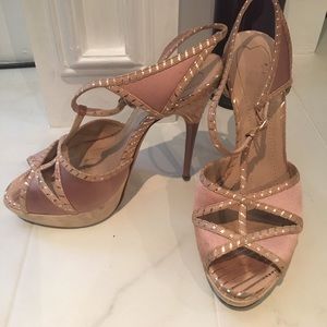 T-strap platform sandals