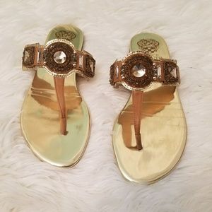 Vince Camuto Gold Thong Sandals size 8.5