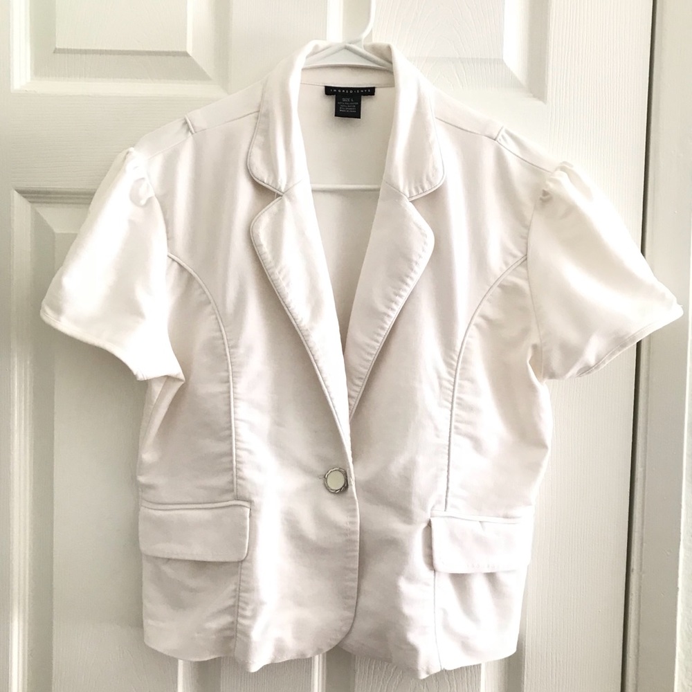 White short sleeve blazer (L)