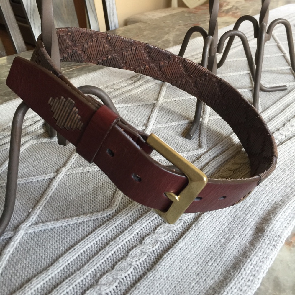 Honest by Brighton.Leather belt,brass buckle.Sz 26