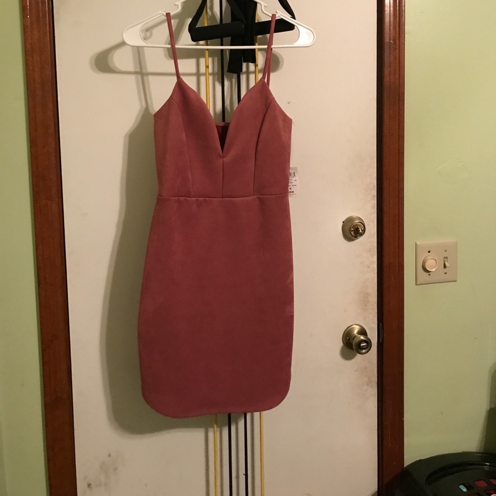 Dress - Picture 2 of 2