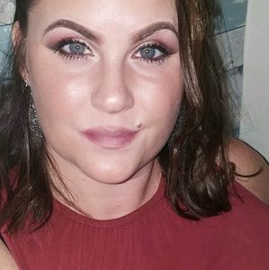 Meet your Posher, Lindsey