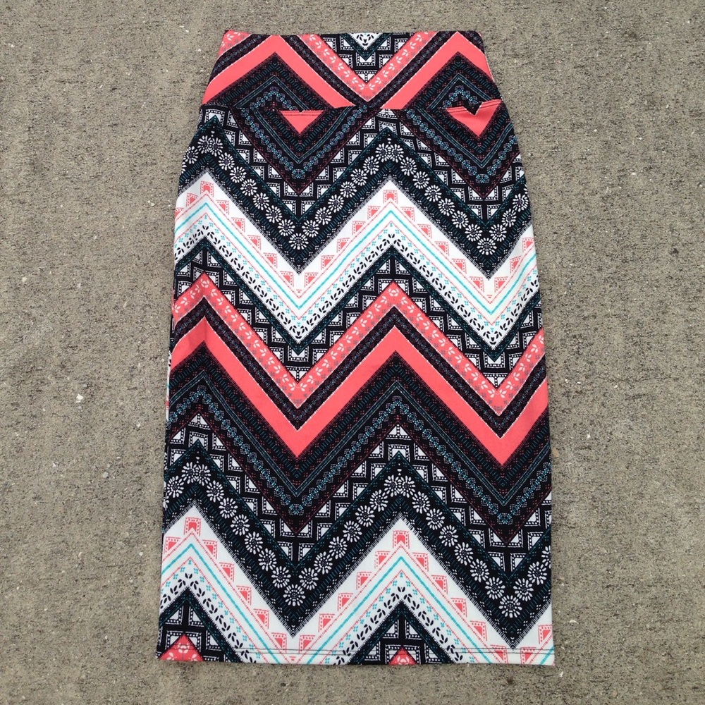 Printed pencil skirt. Juniors medium