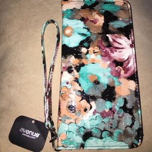 NWT Avenue turquoise floral wallet, button close