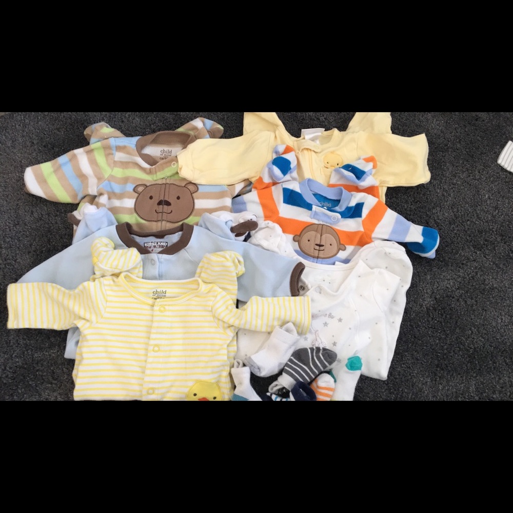 🔴SOLD🔴Bundle Lot Baby Boy 0-3 mos Pajamas