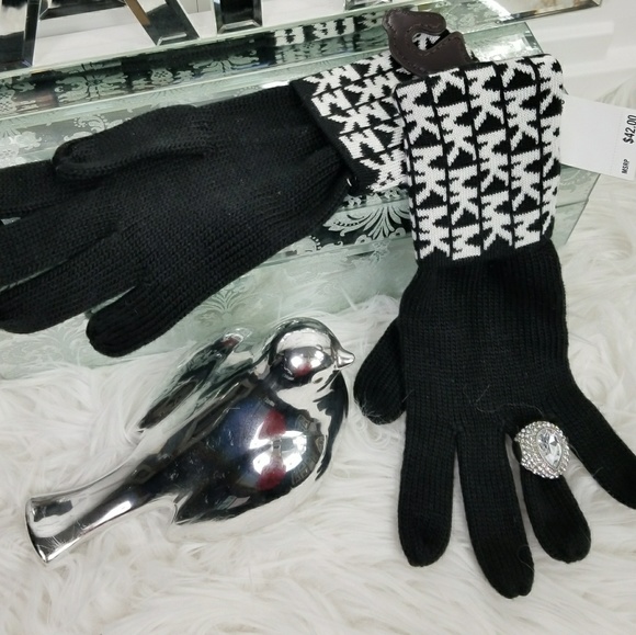 MICHAEL KORS GLOVES MITTENS BLK / WHITE - Picture 3 of 3