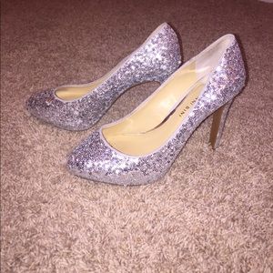 Gianni Bini Silver Sequined Heels