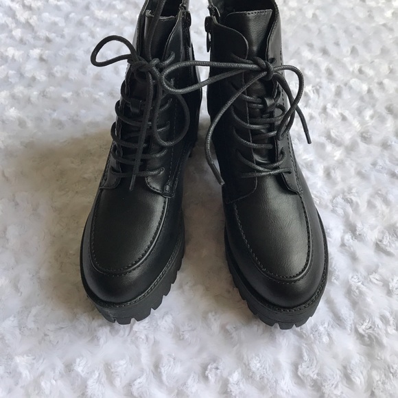 New| BLACK CHUNKY RUGGED LACE UP BOOTS - Picture 4 of 6
