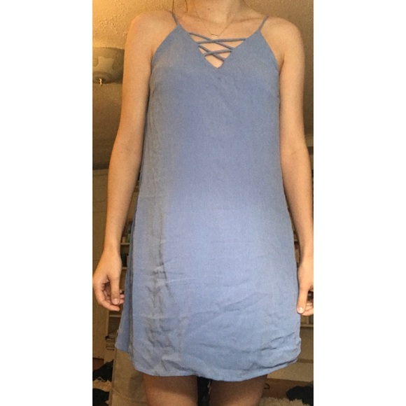 Dress - Picture 6 of 6