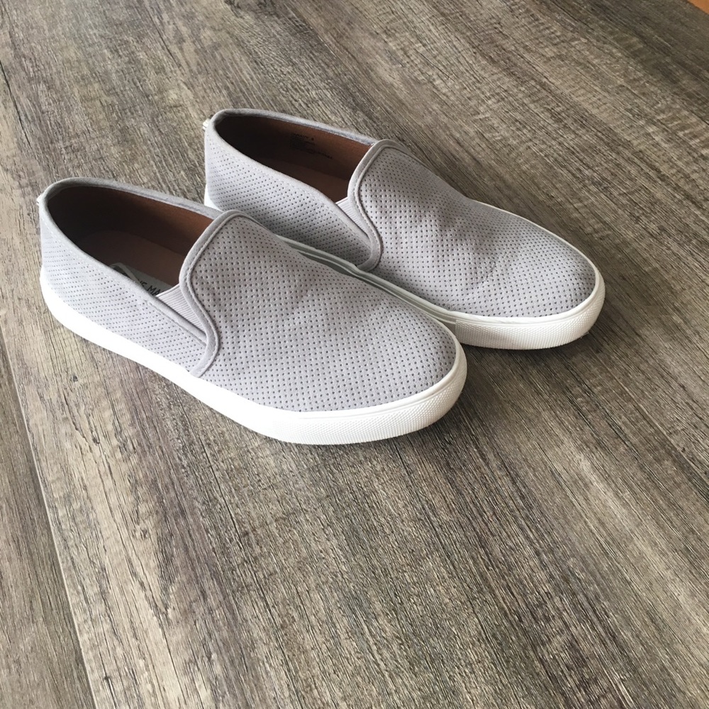 • Steve Madden Slip Ons •