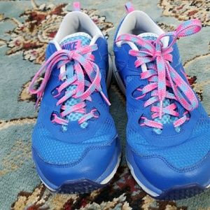 Nike sneakers 9.5B Blue