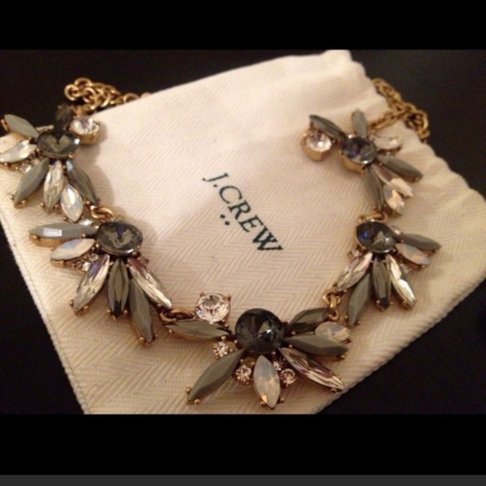 FINAL PRICE: J.Crew fall STATEMENT necklace 🖤☀️