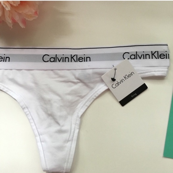 CK White Bralette and Panty Set - Picture 4 of 6