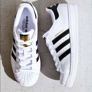 Adidas superstar