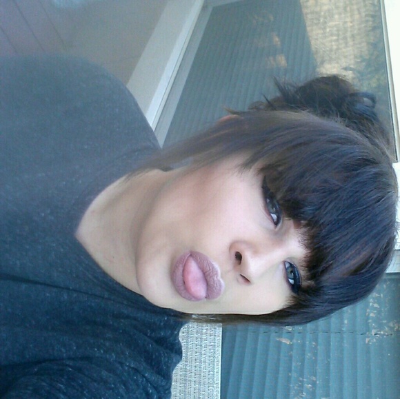 Meet your Posher, Sidney - Picture 1 of 1