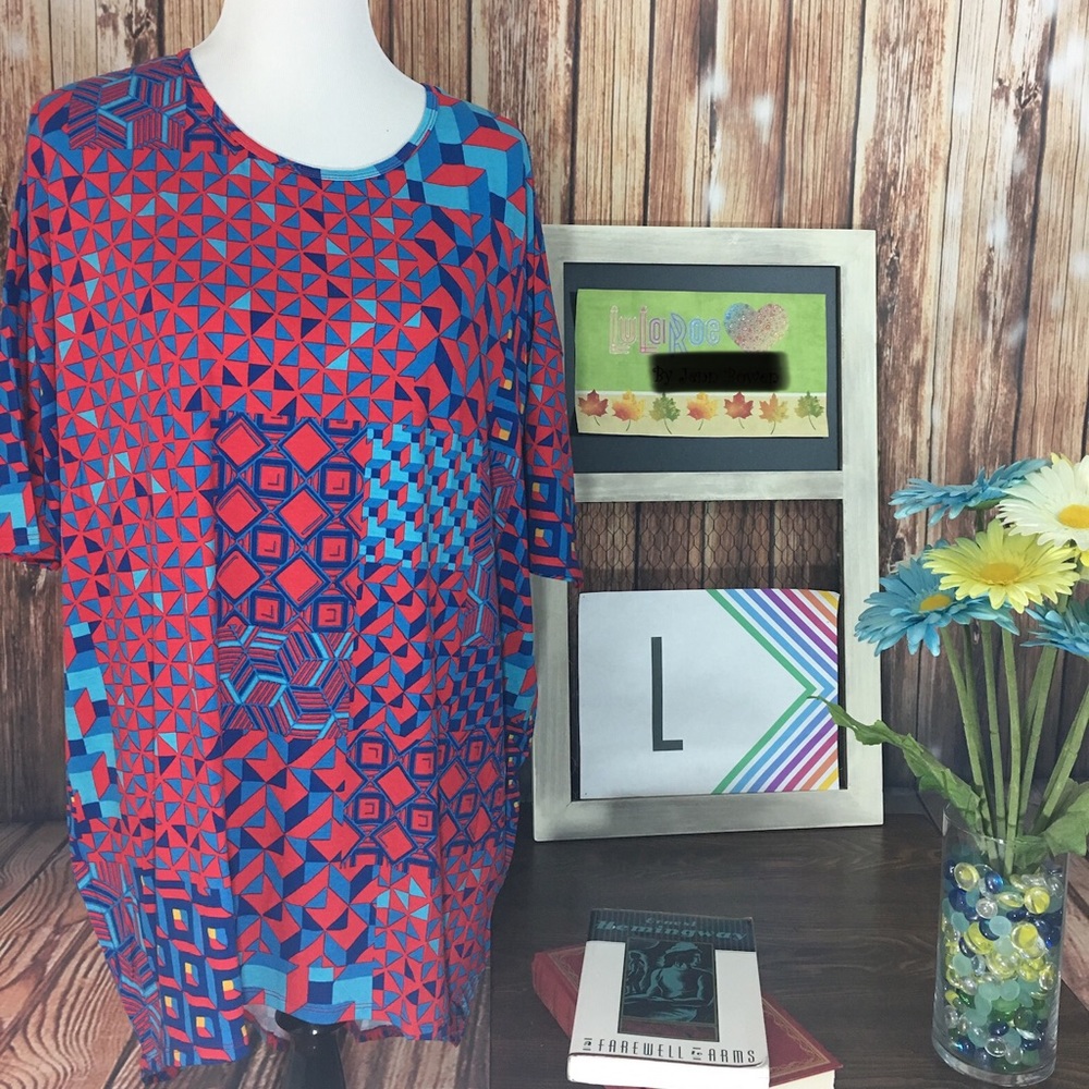 LuLaRoe Irma Tunic