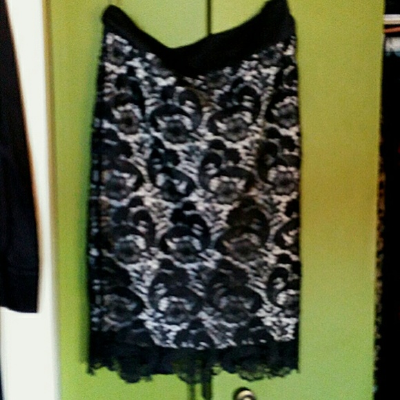 NWOT sexy black lace wiggle skirt bondage large - Picture 2 of 5