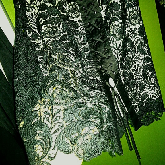 NWOT sexy black lace wiggle skirt bondage large - Picture 4 of 5