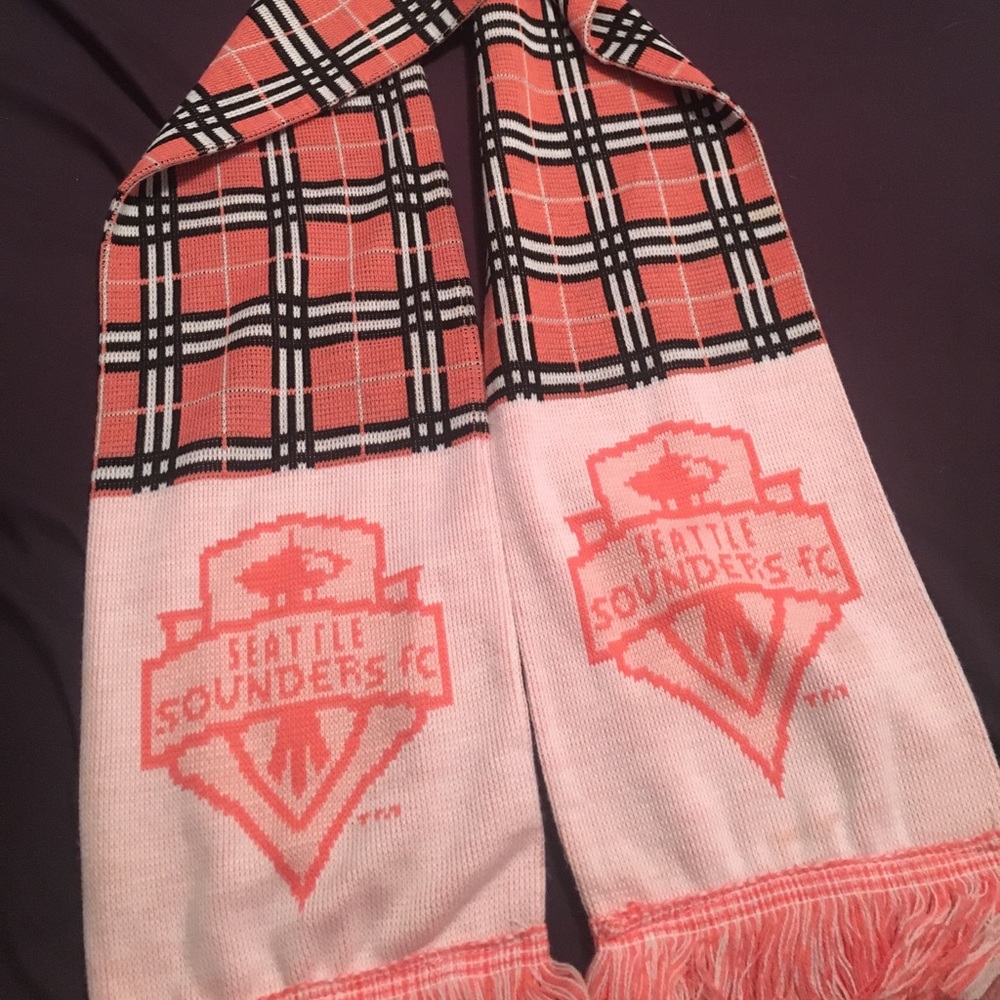 pink Seattle Sounders Scarf!