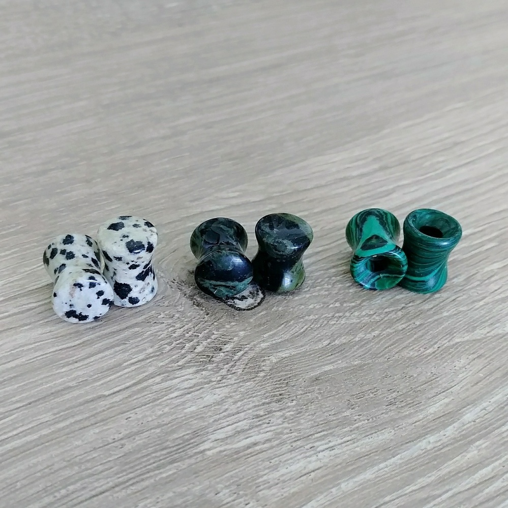 Sold - 0g/8mm Stone Plugs & Tunnels