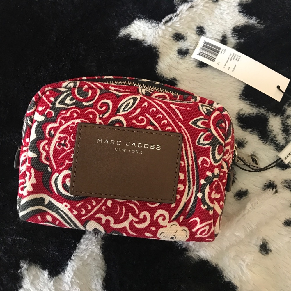 SOLD ON ♏️ Marc jacobs cosmetic bag