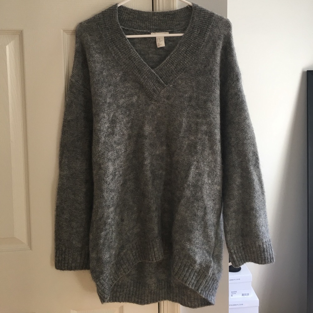 Gorgeous oversized wool sweater!