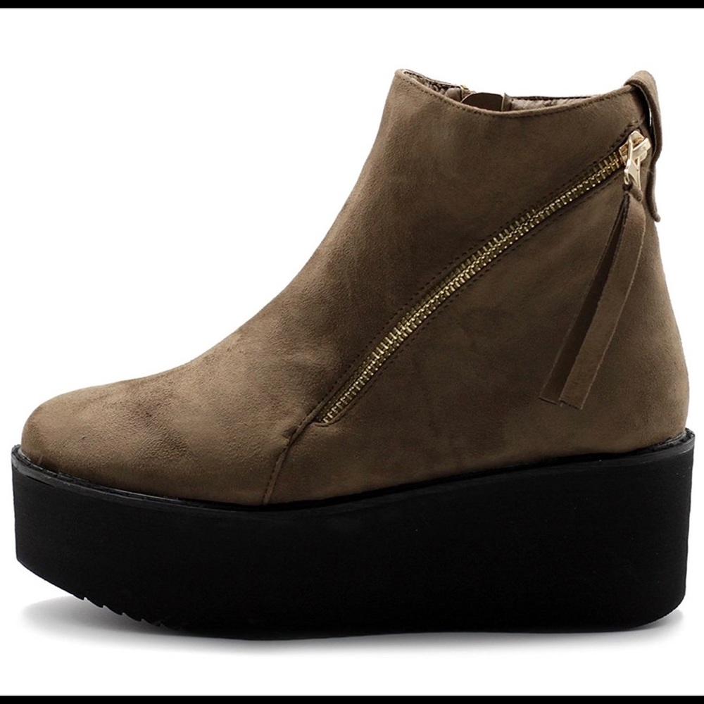 Ollio faux Suede platform bootie.