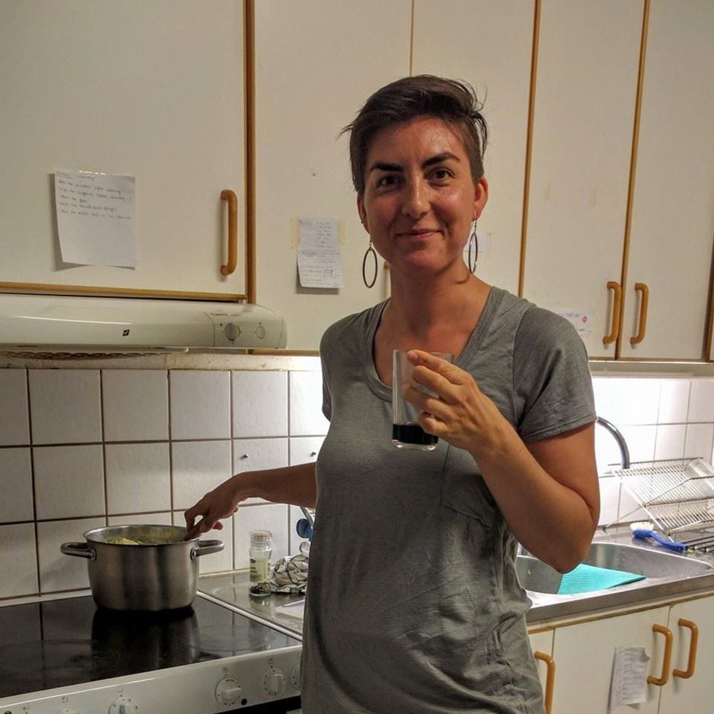 Meet your Posher, Roxanne