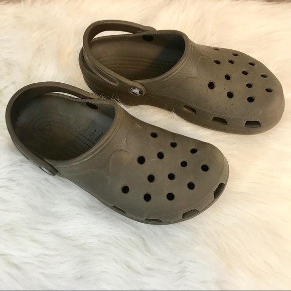 CROCS Taupe Tan Classic Clogs Unisex M8/9, W10/11 - Picture 1 of 5