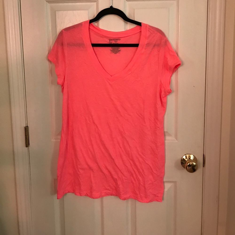 Hot pink short sleeve tee.