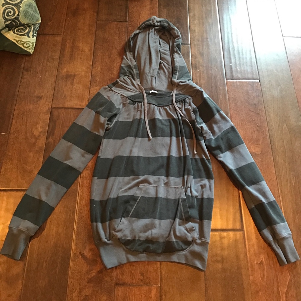 Pullover hoodie