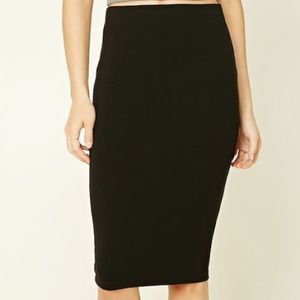 Black pencil skirt- M