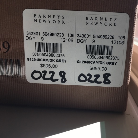 Shoes - Picture 4 of 4