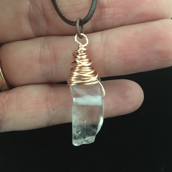 CHOICE ✨Wirewrapped Crystal Pendant - Picture 5 of 6