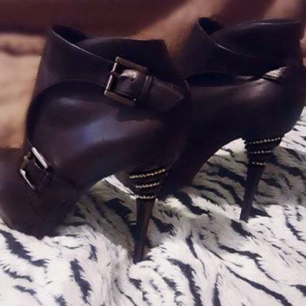 guess booties