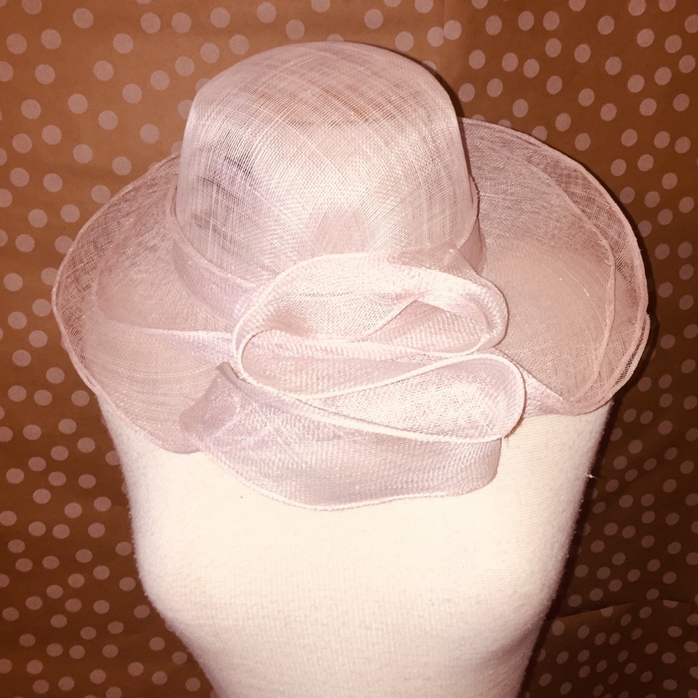 Stunning, elegant hat