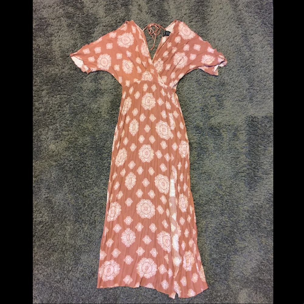 Mauve Medallion Maxi