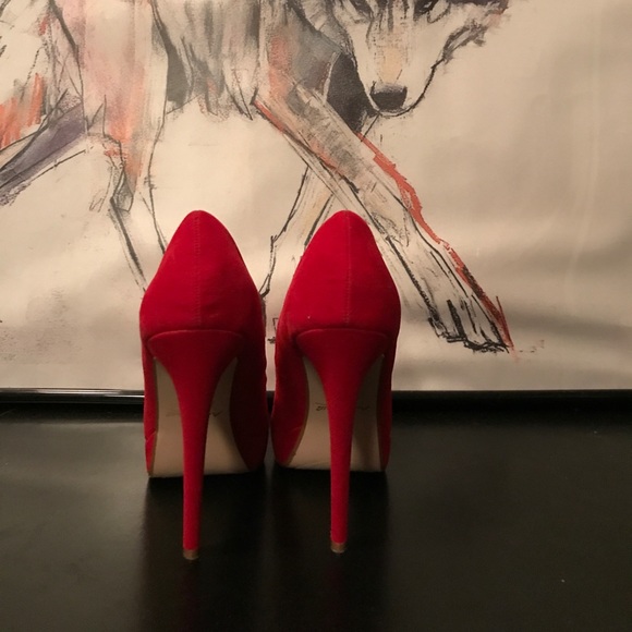 Ruby Red Stiletto Platform Pumps - Picture 3 of 5