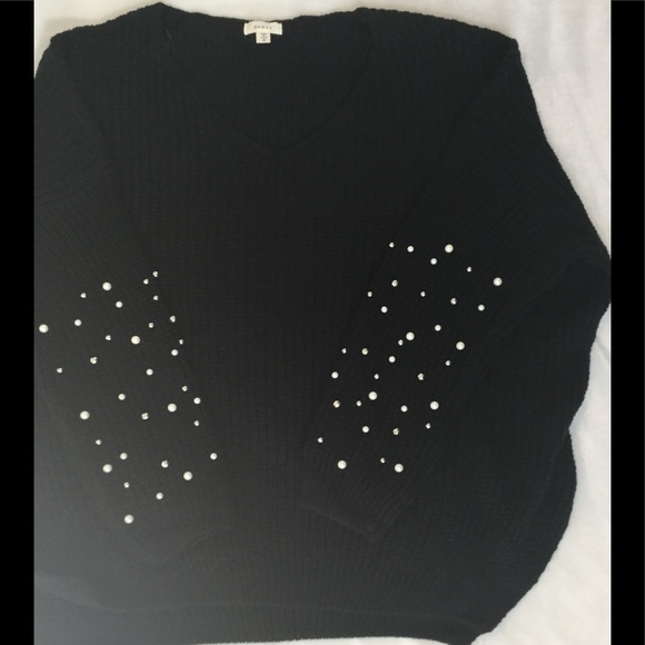 SOLD Gorgeous Perls Black V-neck Sweater S & M - Picture 3 of 5