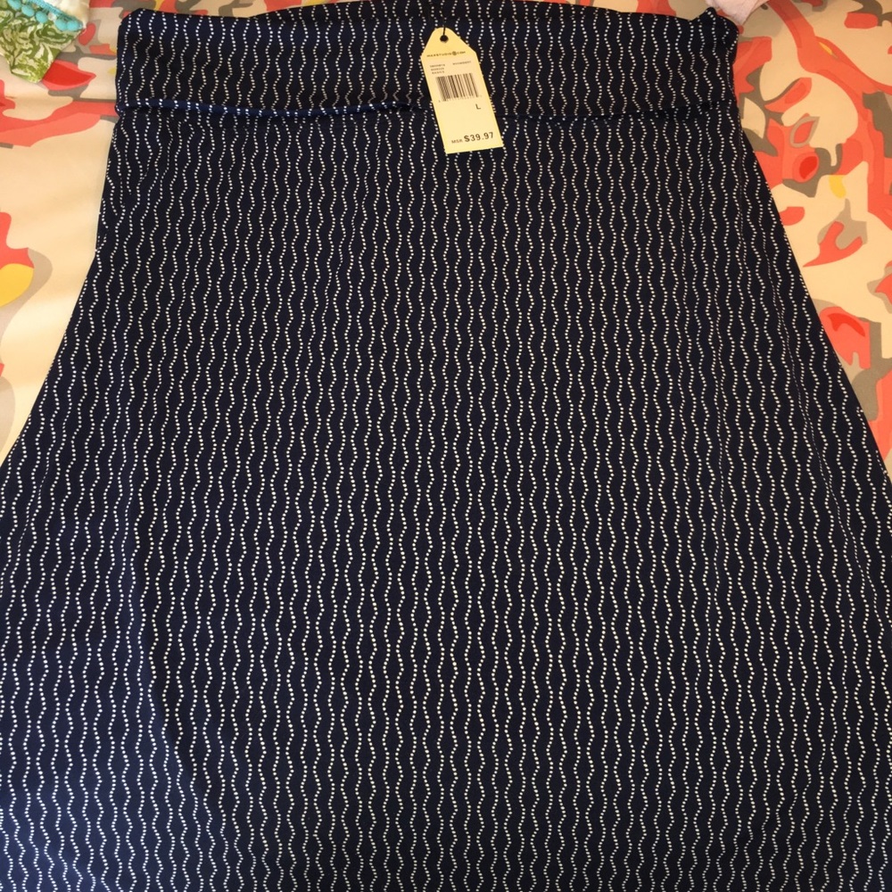 Navy white printed skirt